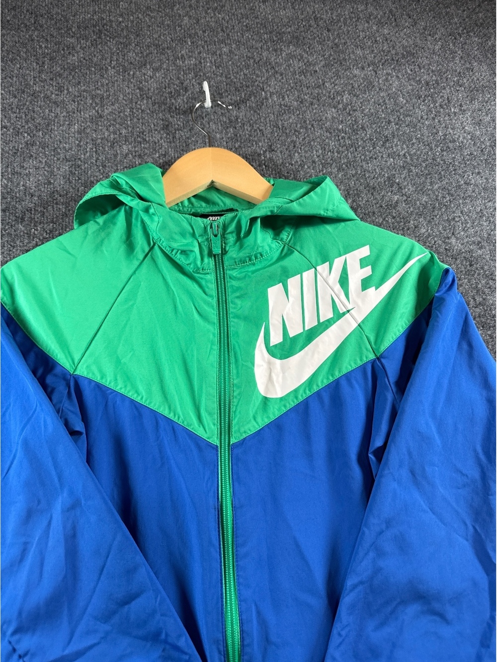 Nike Windrunner Jacket Mens Small Blue Green Colorblock Hooded Windbreaker